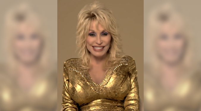 Dolly Parton asegura que sigue trabajando mientras se recupera de sus problemas de salud