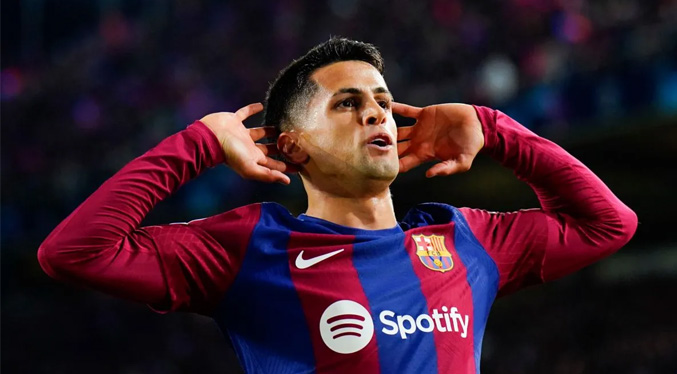 Joao Cancelo llega a Barcelona para iniciar su tercera etapa en el Barça