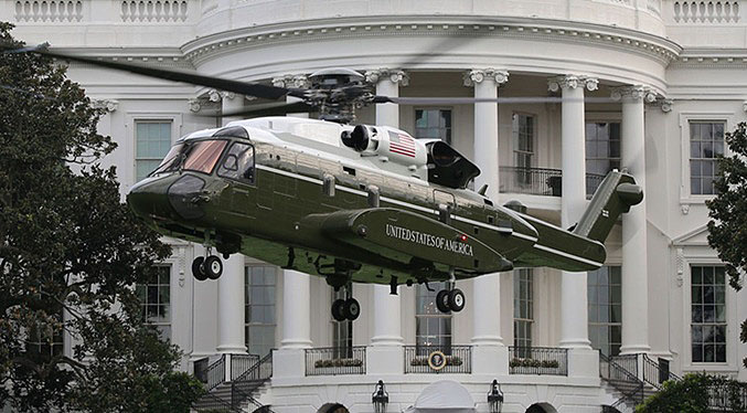 El helicóptero de Trump tuvo un acercamiento en vuelo con un avión comercial en Washington