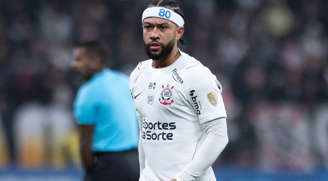 Memphis Depay acusa al Corinthians de incumplir un acuerdo para renovar su contrato