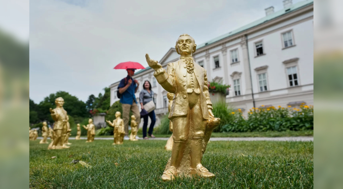 Robo del Mini Mozart empaña homenaje aniversario; ladrones se llevan 210 estatuillas