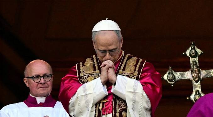 León XIV rechaza abusos contra la liturgia y pide responsabilidad a obispos y curas