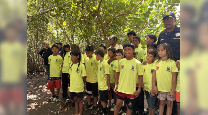 Alcaldía juramenta a niños y adolescentes como guardias ambientales en el Parque Tierra de Sueños