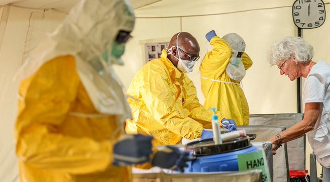 OMS: Brote de ébola de rápida propagación en el Congo empezó meses antes de declararse