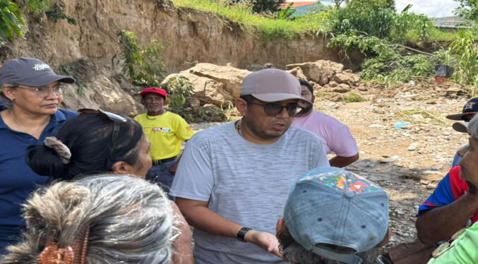 Continúa la búsqueda de pareja que fue arrastrada por el río Aragua
