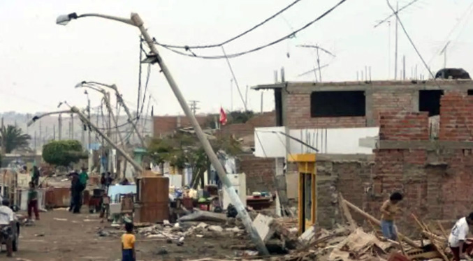 Al menos un fallecido y cuatro heridos por la caída de piedras en medio de un sismo en Perú