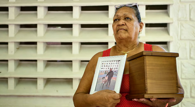 Los sobrevivientes de los terremotos en Venezuela se refugian en la fe