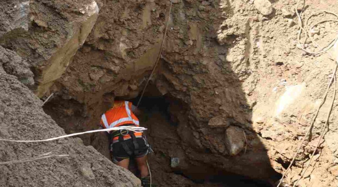 Expertos internacionales buscan desaparecidos en túneles de hidroeléctricas de Nepal