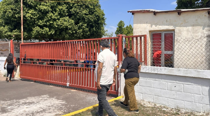 Familiares de pacientes renales en Rosario de Perijá piden ayuda: “Las máquinas están en un completo deterioro”
