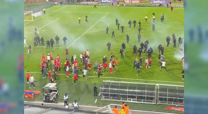 Autoridades de Bogotá anuncian sanciones tras violencia entre hinchas en estadio El Campín