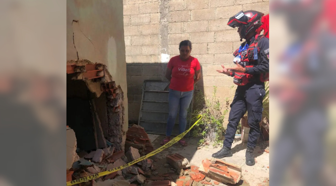 Explosión de cilindro de gas deja graves daños en vivienda de Los Guayos