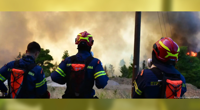 Alcalde griego arrestado por incendio cerca de Atenas