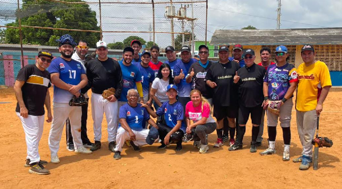 Con presión y buen bateo: Periodistas del Zulia se impone 8-5 ante el IMAU
