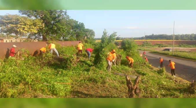 IARA mantiene desplegado plan de saneamiento en la vía Lara-Zulia