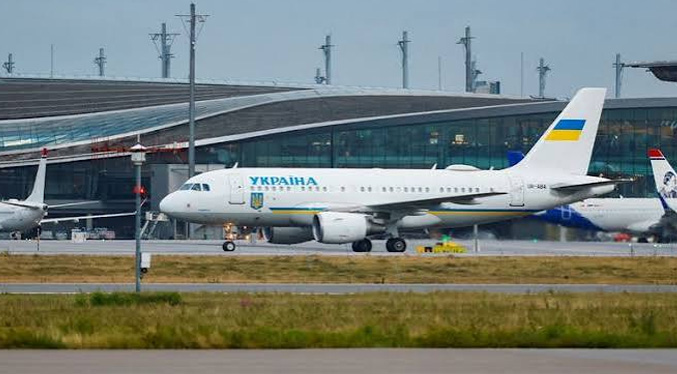 Avión de Zelenski estuvo a punto de ser alcanzado por dron cuando se dirigía a Oslo