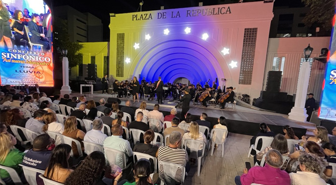 Marabinos disfrutan de un concierto sinfónico con más de 70 músicos