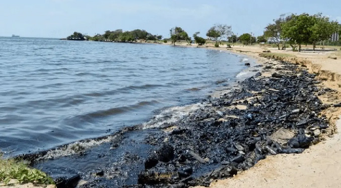 ONG denuncia incremento de derrames petroleros y fugas de gas en el Lago de Maracaibo