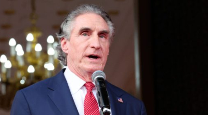 Burgum: EEUU llenará sus reservas estratégicas con petróleo venezolano a $ 30 o $ 40 por barril