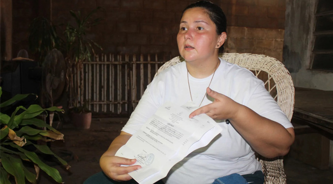 Tres vidas bajo su cuidado: El desafío diario de Elvira frente al deterioro cognitivo