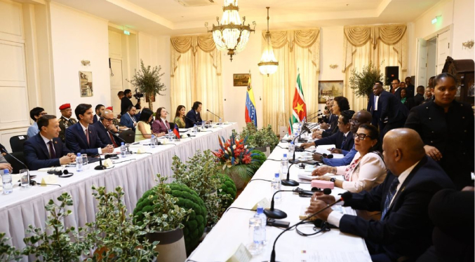 Presidenta de Surinam realza beneficios para su pueblo al firmar acuerdos con Venezuela