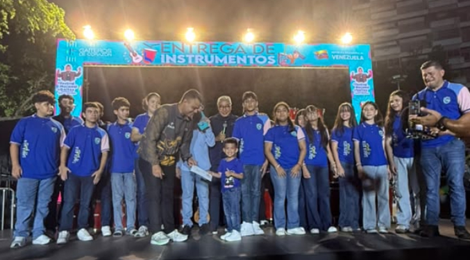Entregan más de 140 instrumentos a las agrupaciones ganadoras del 2do. Festival Nacional de la Gaita
