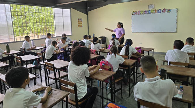 Zulia inicia año escolar con 735 mil estudiantes inscritos en 21 municipios