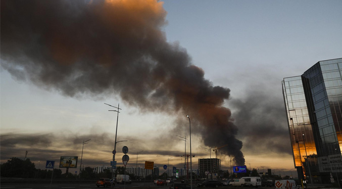 Sube a tres el número de muertos en el ataque ruso a Kiev