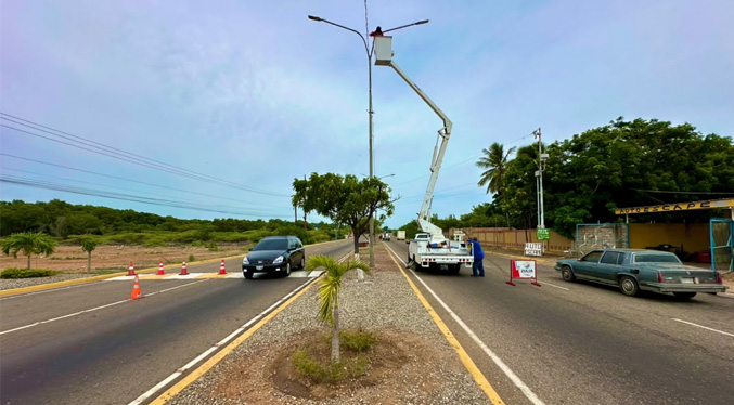 Gobernación de Zulia avanza con el plan integral de iluminación y bacheo en Maracaibo