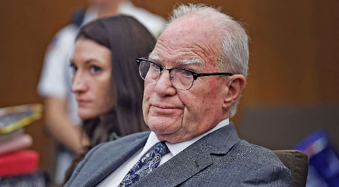 Abogado de Lindsay Clancy le pide a Trump que la indulte tras la anulación de su juicio