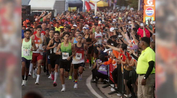 Luciani Navarro y José Daniel González se imponen en la marea naranja de la Maracaibo Rock 10K
