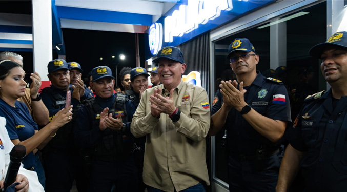 Alcaldía de Maracaibo rehabilita estación de Polimaracaibo y paso peatonal frente a URBE