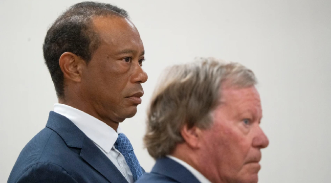 Tiger Woods decide no disputar el cargo de conducción temeraria tras accidente en marzo