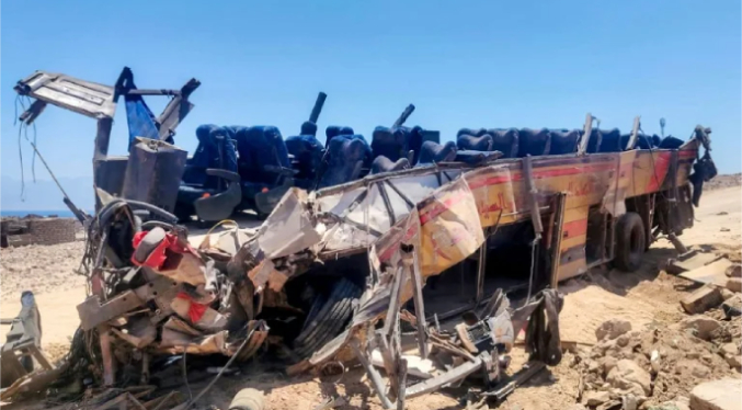 Un accidente de autobús deja 22 muertos y 28 heridos en el Sinaí egipcio