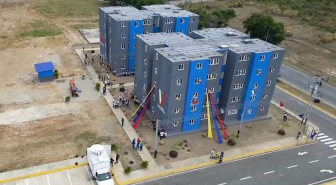 Establecen en Boconó a 18 familias sobrevivientes del doblete sísmico de Caracas y La Guaira