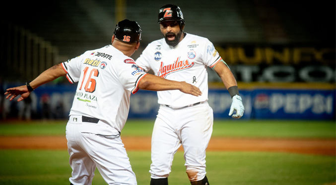 Águilas remonta y se impone a Tigres en el nido