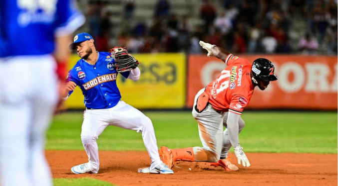 Águilas cae por segunda noche ante Cardenales