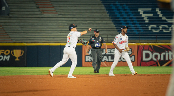 Zulia divide en la serie inaugural