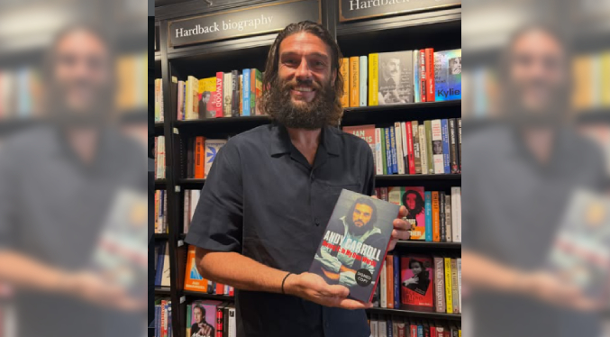 Futbolista inglés Andy Carroll revela en su autobiografía que sufrió abusos sexuales