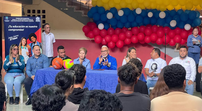 Alcaldía de Maracaibo promueve atención integral universitaria