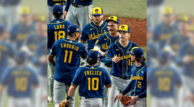 Chourio firma noche histórica en el triunfo de Milwaukee sobre Tampa Bay; A uno de la Serie Mundial