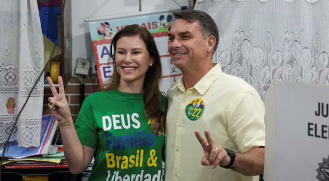 Primeros conteos dan amplia ventaja a Bolsonaro sobre Lula