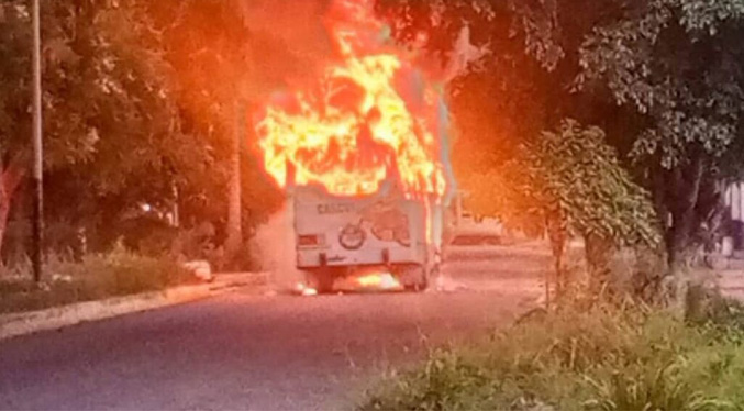Incendio de un autobús deja varios lesionados en Aragua