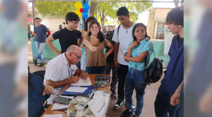 Jornada médica atiende a más de 260 estudiantes de la Universidad Politécnica Territorial de Maracaibo