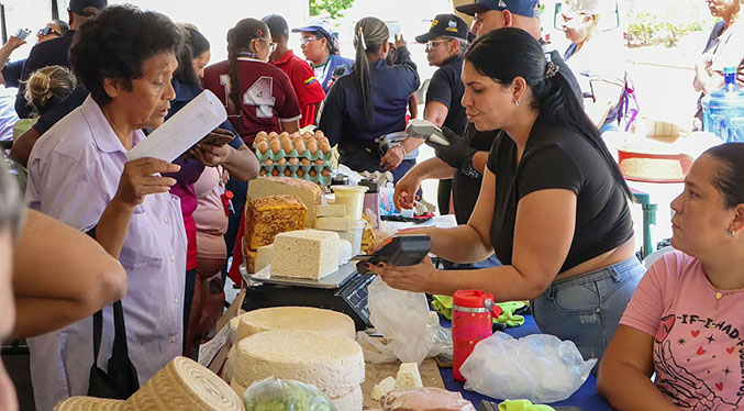 Mercado popular de la Alcaldía de Maracaibo ofreció precios subsidiados y descuentos