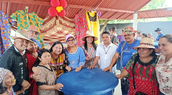 Gobernación de Zulia entrega beneficios habitacionales y sociales
