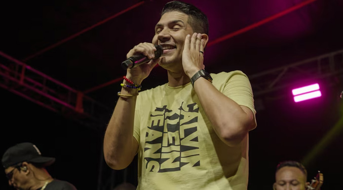 El cantante vallenato Kbeto Zuleta será trasladado en avión ambulancia a Barranquilla