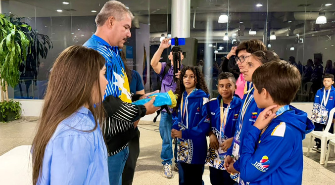 Gobernador Luis Caldera abandera a la delegación del Zulia rumbo a los Judenacom 2026