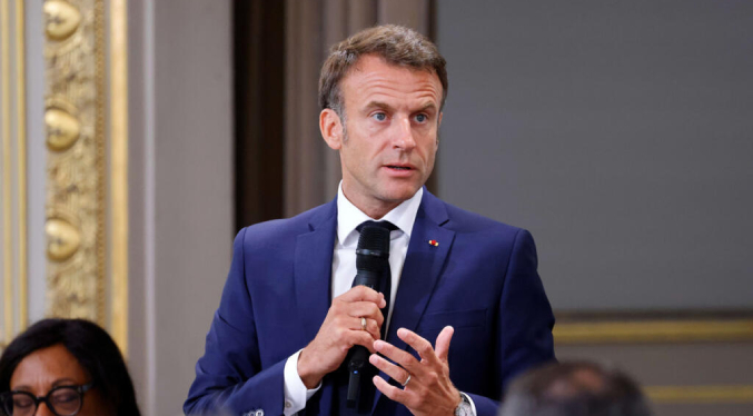 Macron: Las redes sociales «dañan la democracia»