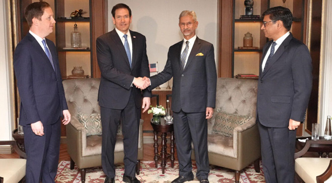 Rubio viaja a la mayor refinería de crudo del mundo en la India con el foco en la energía