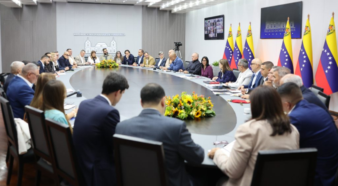 Delcy Rodríguez encabeza gabinete ejecutivo en Miraflores